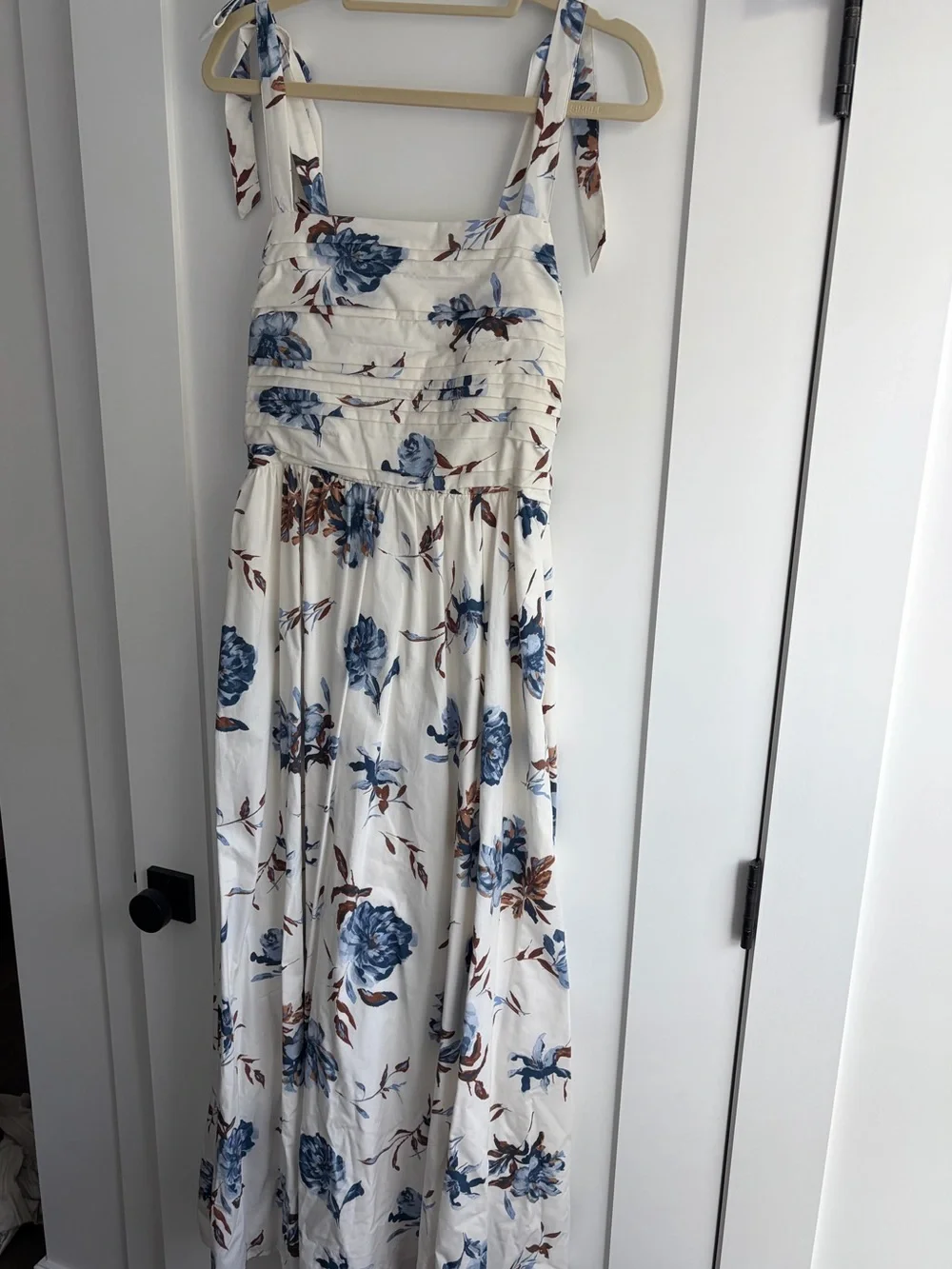 Abercrombie & Fitch Cream Maxi Dress with Blue Floral Print tie straps.